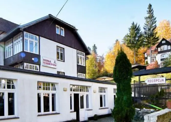 ゲストハウス Perla Sudetow By カルパッチ